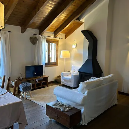 Del Llac Apartment Osseja